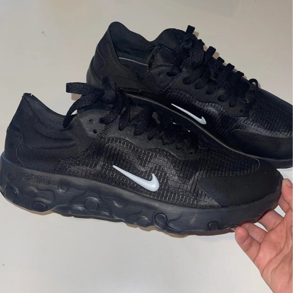 Nike renew lucent Size 8.5 men size 10.5 women’s - Picture 5 of 6